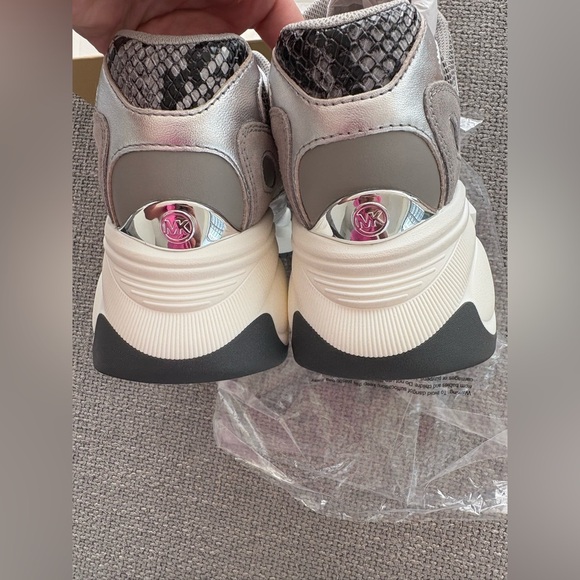 Michael Kors Zuma Snake Embossed Leather Trainer Sneakers Size9( NOT OUTLET ) - Picture 12 of 16